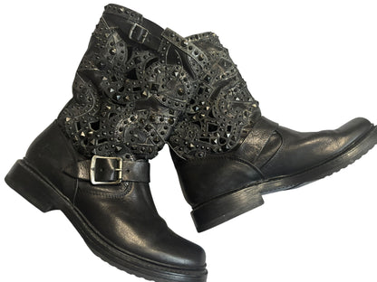 FRYE Victoria Deco Black Boots - Size 6