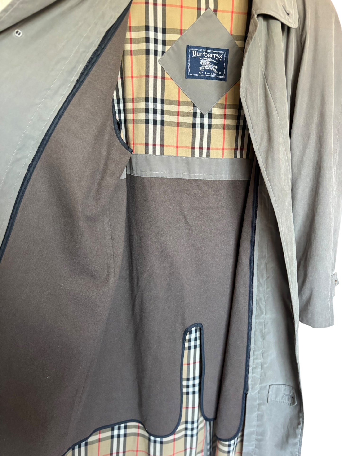 Vintage Burberry Men's R40 Double-Breasted Long Trench - MD/LG